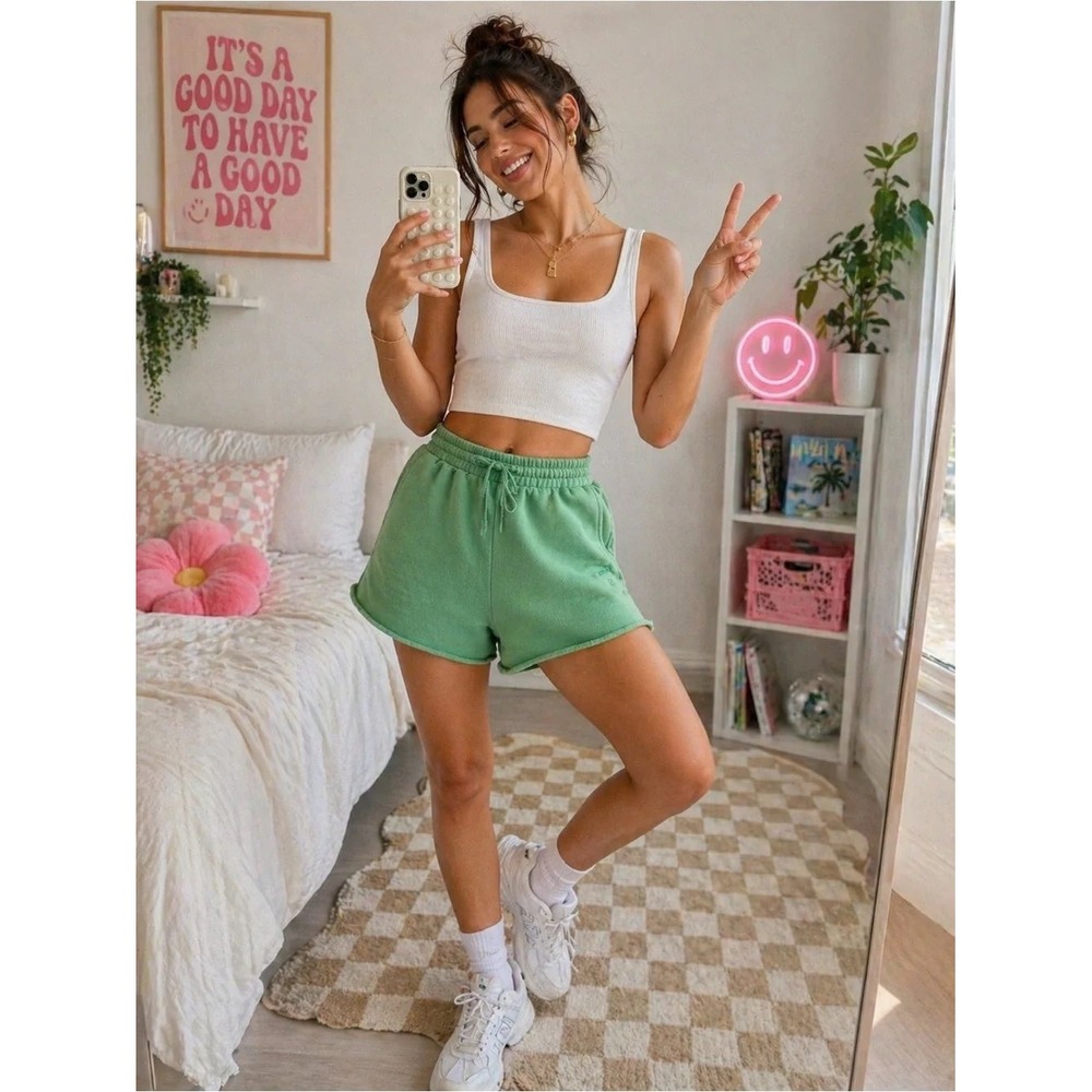 Aritzia Tna Cozy Fleece Boyfriend Sweatshorts Green XS New With Tags